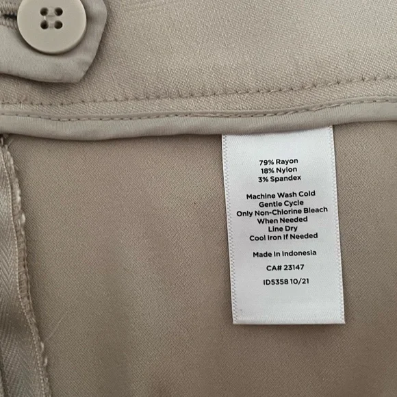 Talbots Chatham Tan Cropped Pants Size 6. NWOT - Picture 5 of 8